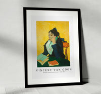 
              Vincent Van Gogh - Madame Joseph-Michel Ginoux 1888-1889
            