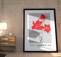 
              Piet Mondrian - Red Gladioli 1906
            